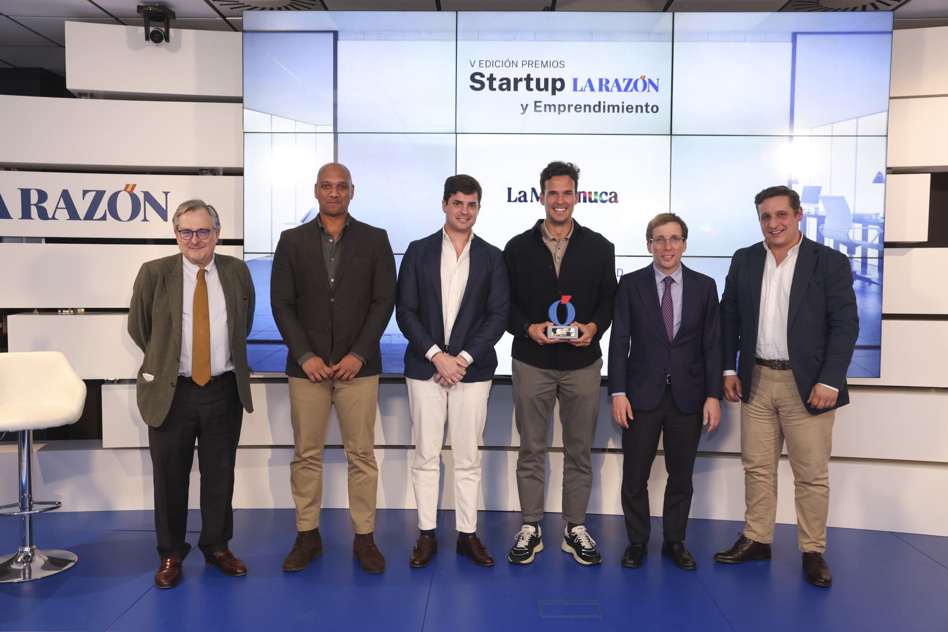 El equipo de La Martinuca recibe el premio