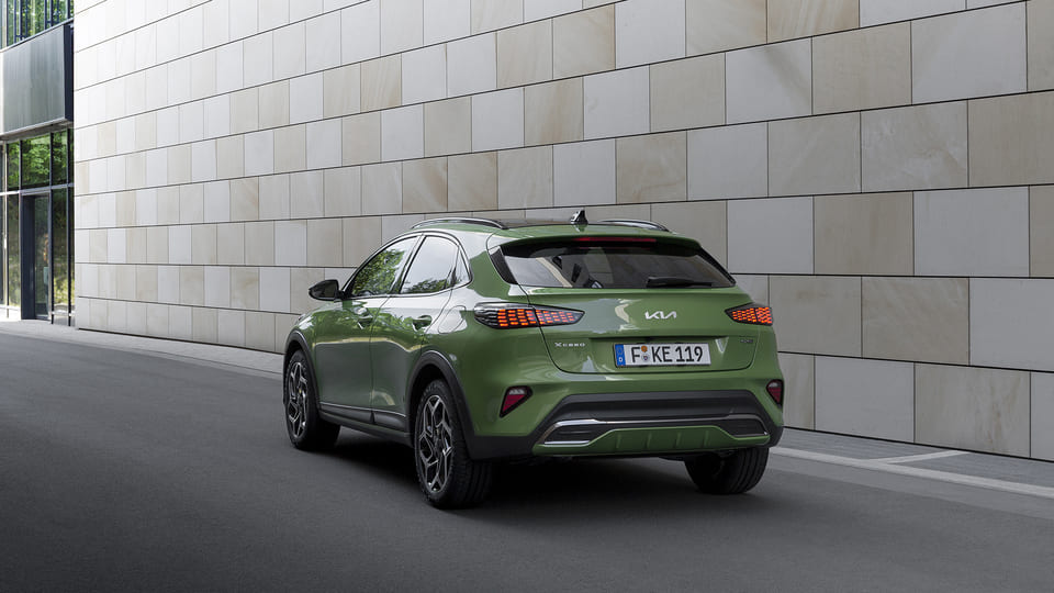 kia-xceed-my22-ice-gt-line-celadon-green-metallic-static-digital-1920x1080-21