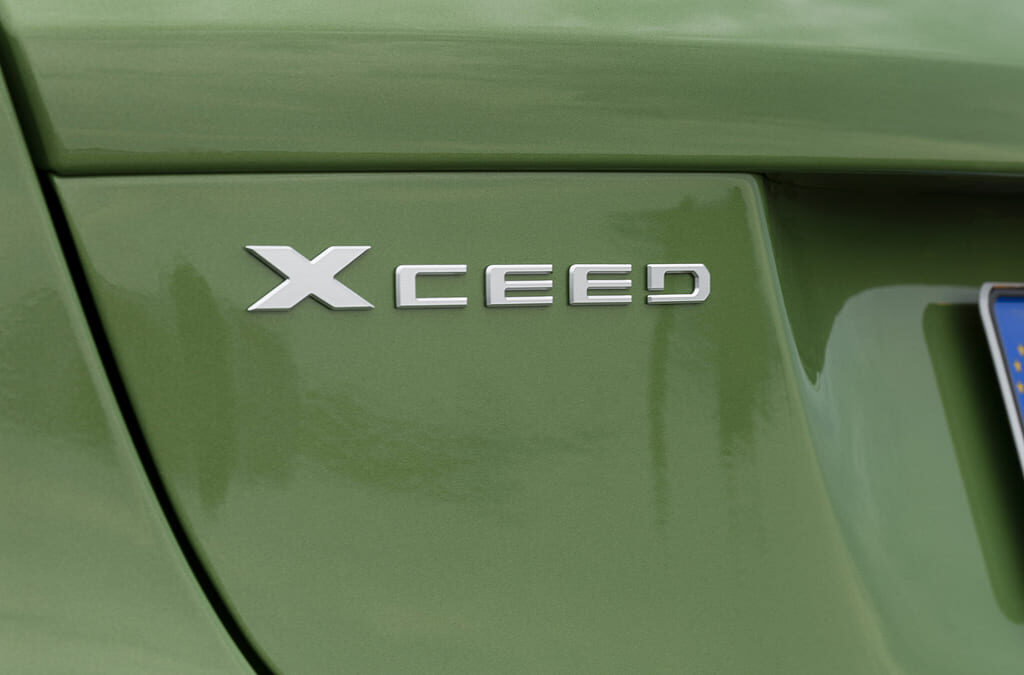 7 kia-xceed-my22-ice-gt-line-celadon-green-metallic-static-digital-1920x1080-26