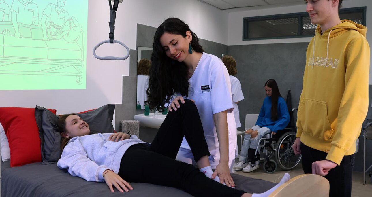 UEMC | “Recuperar el movimiento de un brazo tras un ictus no garantiza necesariamente autonomía en la vida cotidiana”