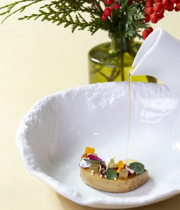 InterContinental Madrid - Foie asado, manzana crue y consomé clarificado (2)