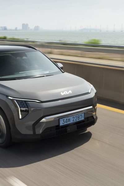 kia-ev3-baseline-shale-grey-seoul-dynamic-digital-1920x1080-0003